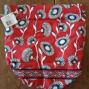 Vera Bradley ditty bag in Deco Daisy